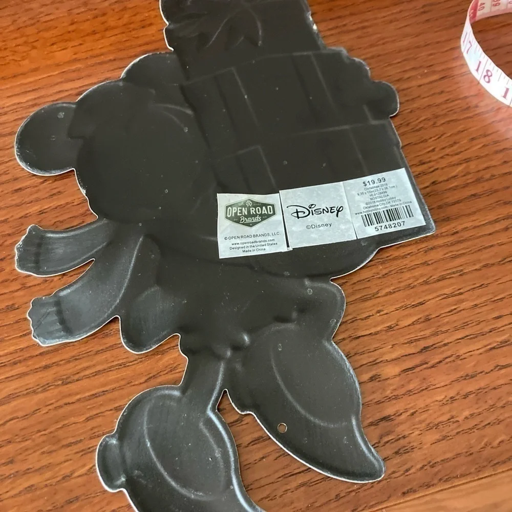 Disney Minnie Mouse wall hanging tin